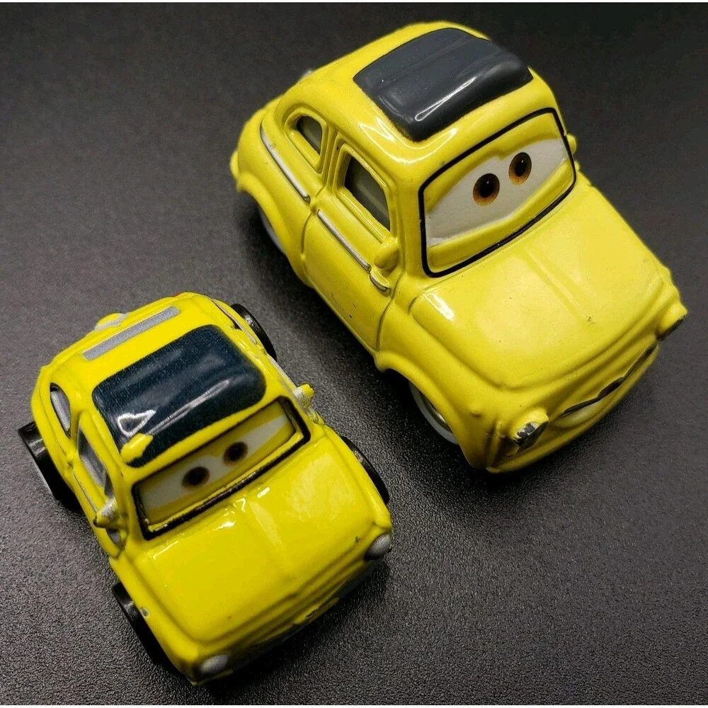 Disney / Pixar / Mattel / Cars Yellow Luigi Die-cast Scale 1:55 And Mini-Racer!!